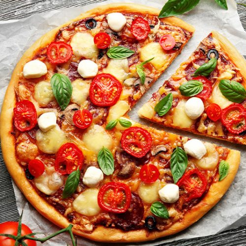 pizza boules de mozza et tomates cerises