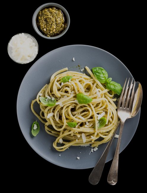 assiette de pâtes au parmesan